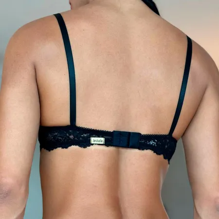 Sutiã em Renda Aberto com Aro e Laço de Cetim, Modelo Sexy que Deixa o Bico dos Seios à Mostra - Talismã - Preto - Ref 3089 Sutiã em Renda Aberto com Aro e Laço de Cetim, Modelo Sexy que Deixa o Bico dos Seios à Mostra - Talismã - Preto - Ref 3089