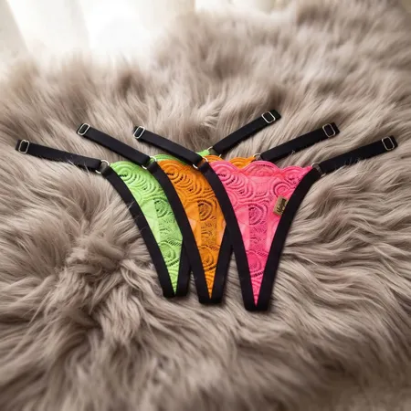 Kit com 3 Nano Calcinhas Neon Modelo Só o Fio Dental Sexy em Renda - Kit Lara Neon